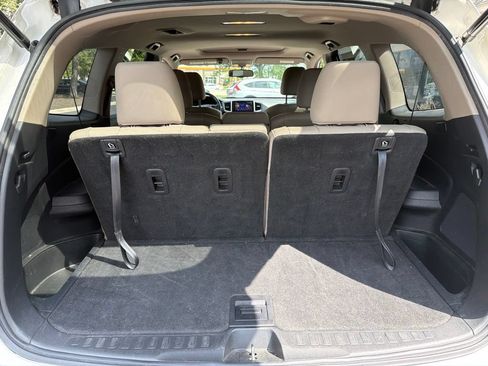 Used 2017 Honda Pilot EX-L image 12