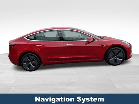 Used 2018 Tesla Model 3 Long Range image 9