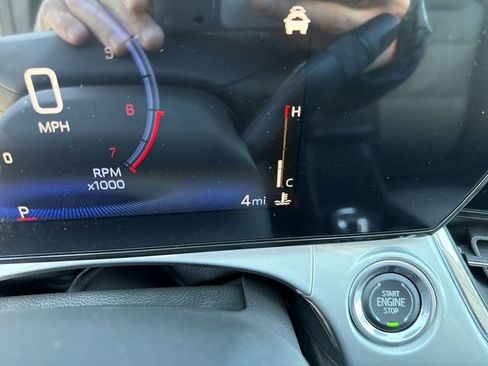 New 2026 Chevrolet Trax LT w/ Midnight Edition image 16