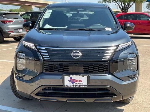 New 2026 Nissan Rogue SL AWD/4WD image 3