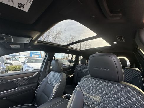 Used 2024 GMC Acadia Denali w/ LPO, Floor Liner Package AWD/4WD image 21