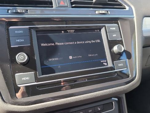 Used 2022 Volkswagen Tiguan S image 16