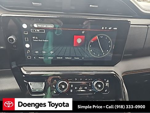 Used 2022 GMC Sierra 1500 AT4 image 24