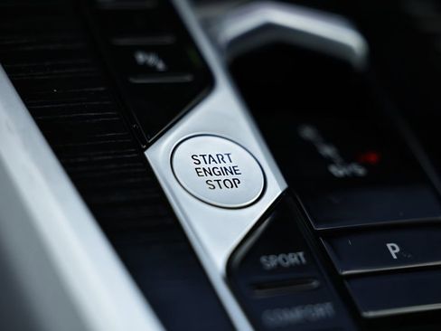 New 2026 BMW X6 xDrive40i image 41