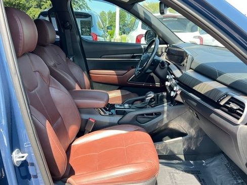 Used 2023 Kia Telluride SX AWD/4WD image 17
