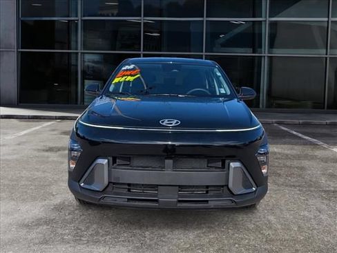 Used 2026 Hyundai Kona SE FWD image 4