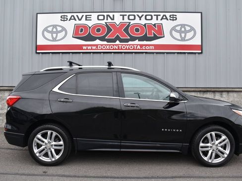 Used 2018 Chevrolet Equinox Premier AWD/4WD image 8