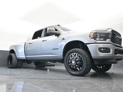 Used 2024 RAM 3500 Limited image 65