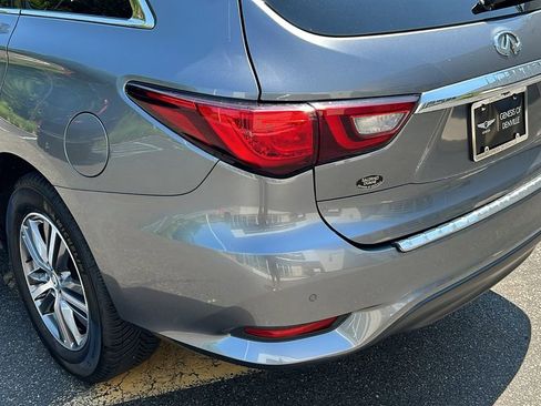 Used 2020 INFINITI QX60 Luxe w/ Essential Package image 15