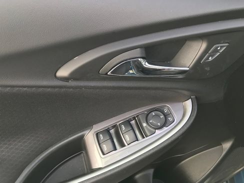 Used 2025 Chevrolet Malibu LT FWD image 24