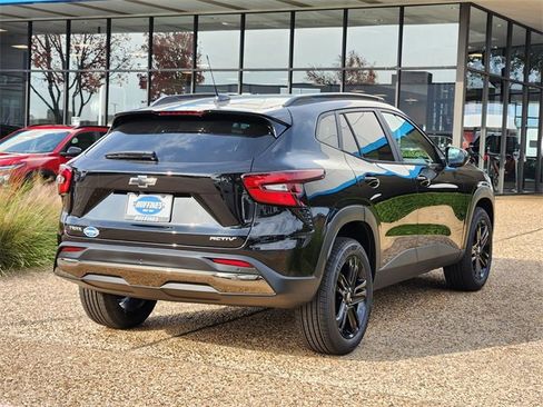 New 2026 Chevrolet Trax ACTIV w/ Sunroof Package image 4