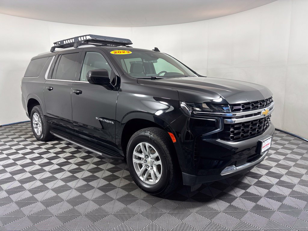 Used 2023 Chevrolet Suburban LS AWD/4WD image 15
