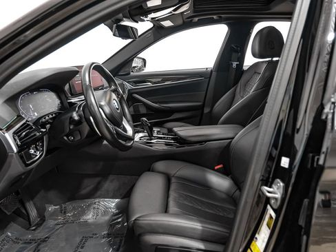 Used 2023 BMW 530e RWD image 4