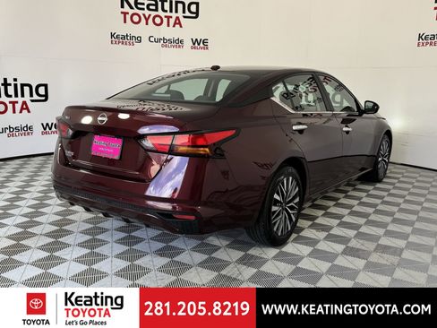 Used 2025 Nissan Altima 2.5 SV image 4