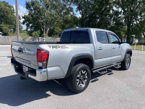 Used 2019 Toyota Tacoma TRD Off-Road RWD image 4