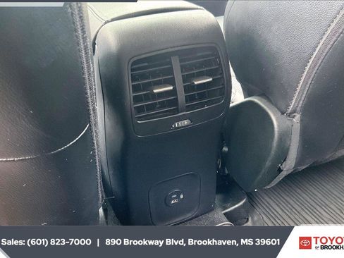 Used 2022 Ford Escape SEL FWD image 25
