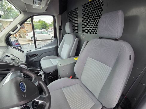 Used 2015 Ford Transit 250 148 Medium Roof RWD image 11