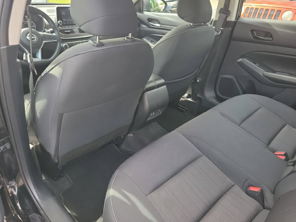 Used 2025 Nissan Altima 2.5 SV FWD image 16