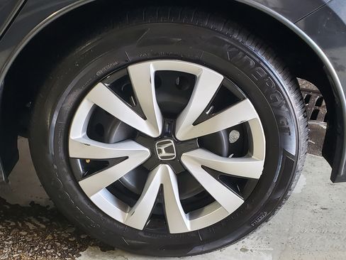 Certified 2024 Honda Civic LX image 6