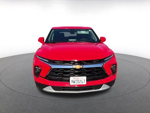 Used 2026 Chevrolet Blazer LT FWD image 4