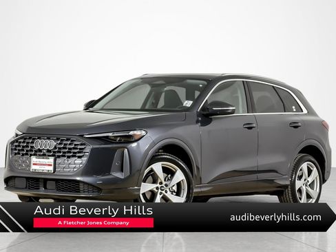 Used 2025 Audi Q5 Premium Plus w/ Premium Plus AWD/4WD image 1