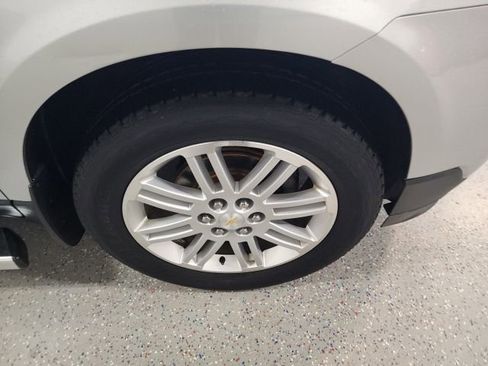 Used 2015 Chevrolet Traverse LT w/ Style and Technology Package FWD image 26