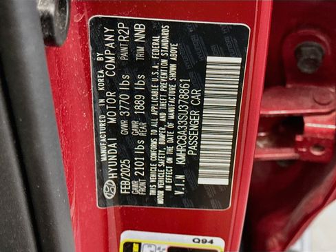 Used 2025 Hyundai Venue SEL FWD image 12