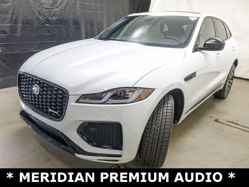 Used 2025 Jaguar F-PACE R-Dynamic S image 4