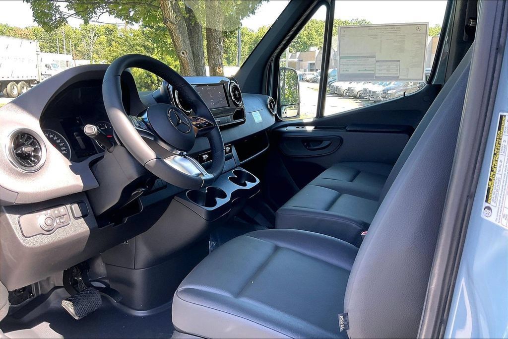 New 2026 Mercedes-Benz Sprinter 2500 image 8