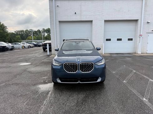 Used 2025 BMW X3 xDrive30i w/ Premium Package AWD/4WD image 8