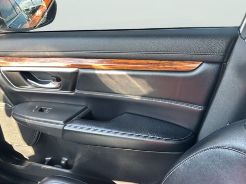 Used 2017 Honda CR-V Touring image 17