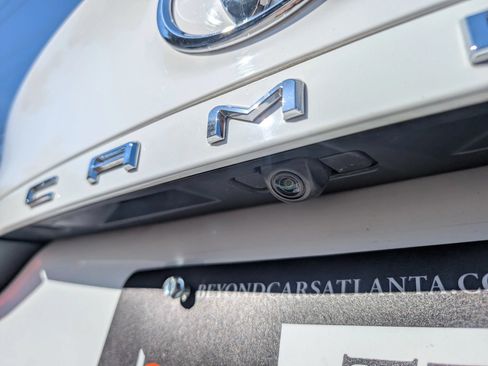 Used 2018 Toyota Camry LE FWD image 7