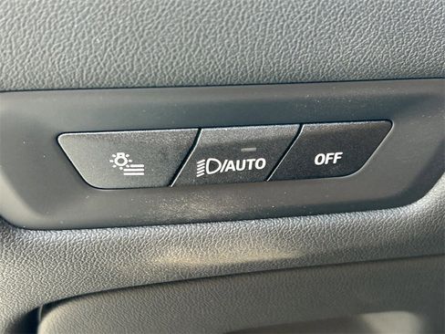 Used 2024 BMW X5 xDrive40i w/ M Sport Package image 31