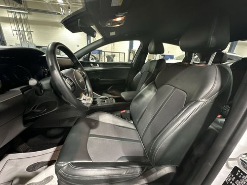 Used 2023 Kia K5 GT-Line image 13