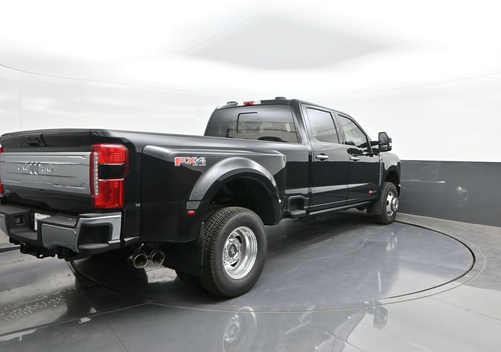 New 2026 Ford F350 King Ranch w/ Chrome Package AWD/4WD image 11