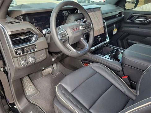 New 2026 GMC Yukon XL Elevation image 22