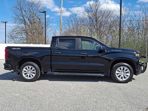 Used 2021 Chevrolet Silverado 1500 Custom AWD/4WD image 10