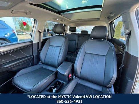 Certified 2023 Volkswagen Tiguan SE w/ Panoramic Sunroof Package image 39