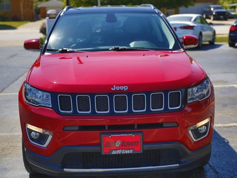 Used 2018 Jeep Compass Limited image 2