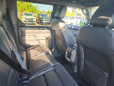 New 2026 Ford Bronco Outer Banks w/ Sasquatch Package image 22
