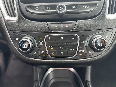 Used 2024 Chevrolet Malibu LT image 16