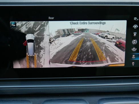 Used 2022 Mercedes-Benz GLS 450 4MATIC image 29