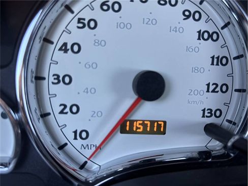 Used 2006 Saturn Vue 2WD image 9