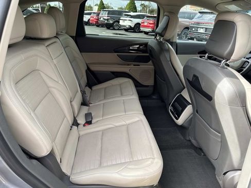 Certified 2024 Lincoln Nautilus Reserve image 24