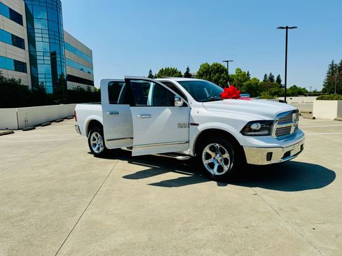 Used 2017 RAM 1500 Laramie w/ Convenience Group image 46