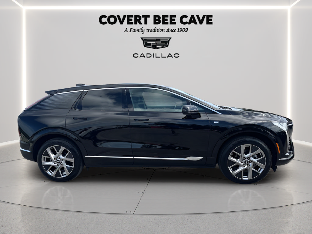 Certified 2025 Cadillac Optiq Luxury 1 AWD/4WD image 11