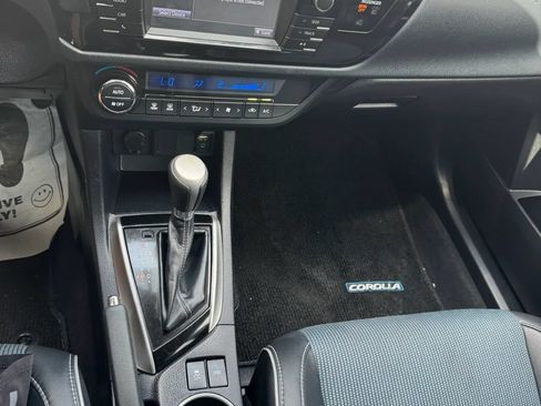 Used 2015 Toyota Corolla S FWD image 10