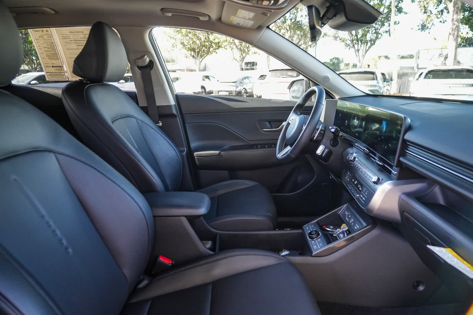 Used 2024 Hyundai Kona Limited AWD/4WD image 17