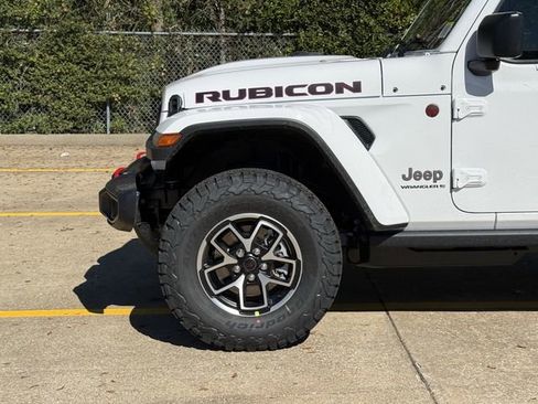 New 2026 Jeep Wrangler Unlimited Rubicon AWD/4WD image 9