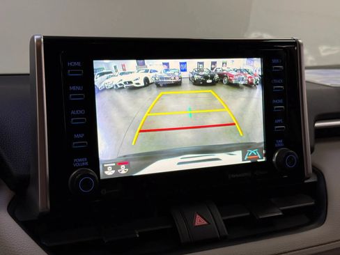 Used 2019 Toyota RAV4 XLE AWD/4WD image 23